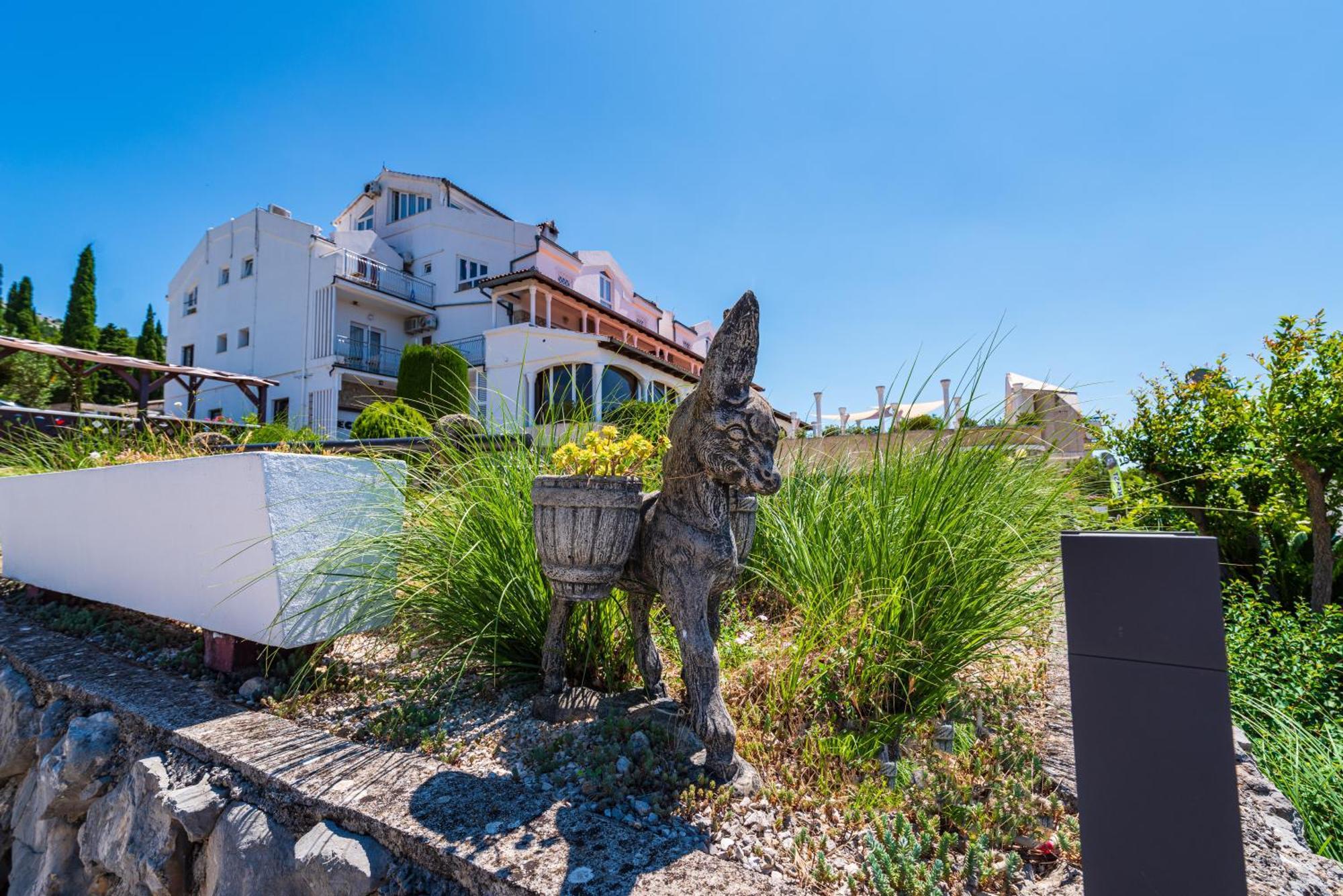 Hotel Vicko Starigrad Paklenica Extérieur photo